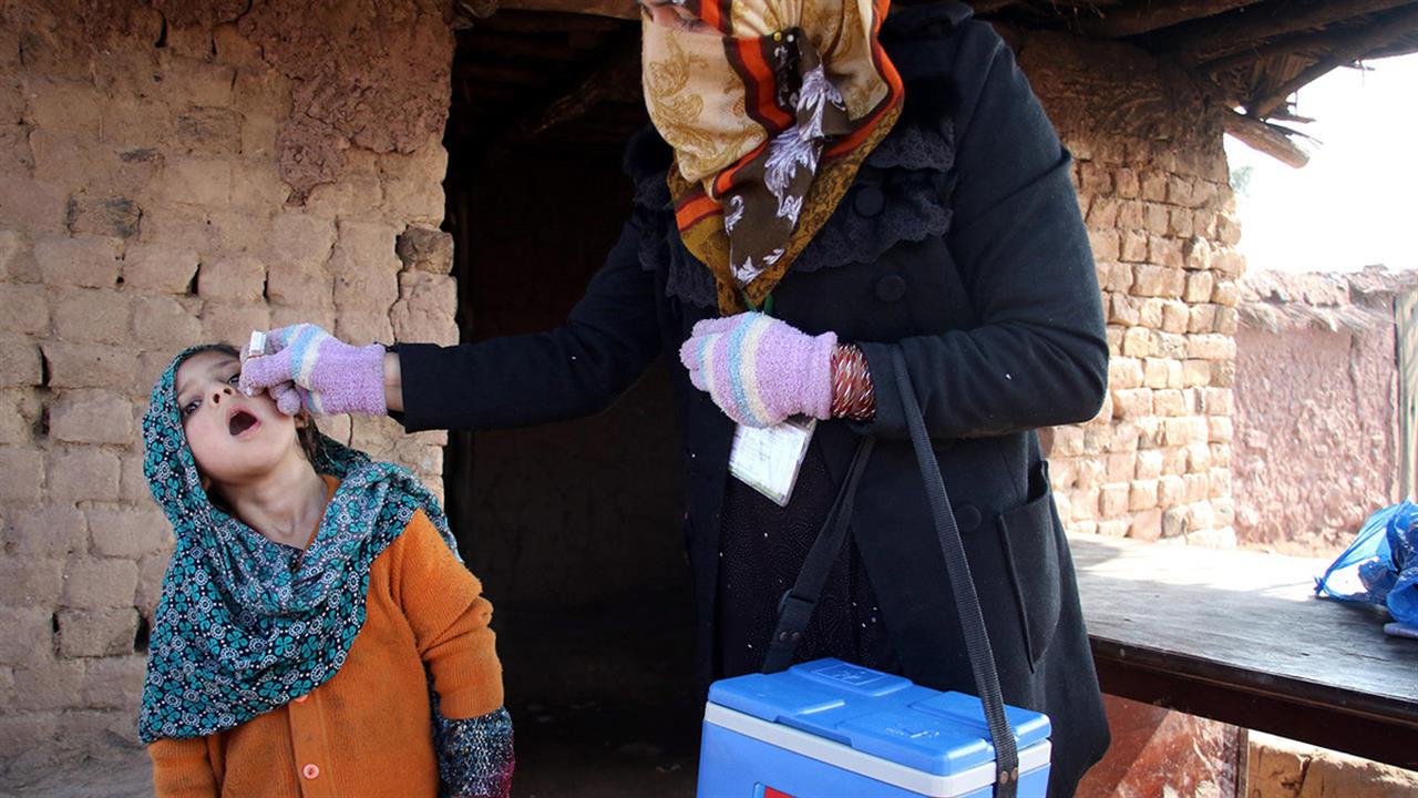 ΠΟΥ: προειδοποίηση για διασπορά πολιομυελίτιδας από χιλιάδες εκτοπισμένους Αφγανούς