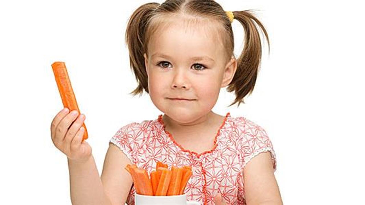 Πώς θα μάθετε το παιδί σας να τρώει υγιεινά