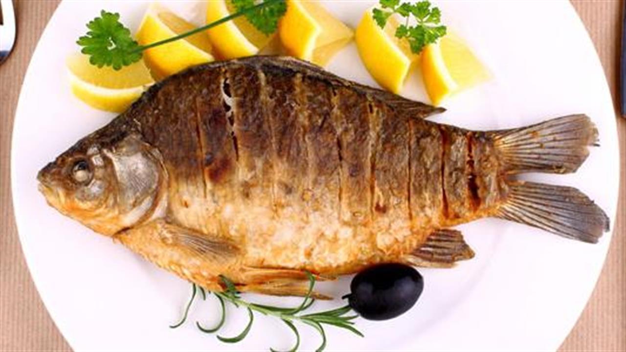 Ψητό ή βραστό ψάρι ωφελεί την υγεία του εγκεφάλου