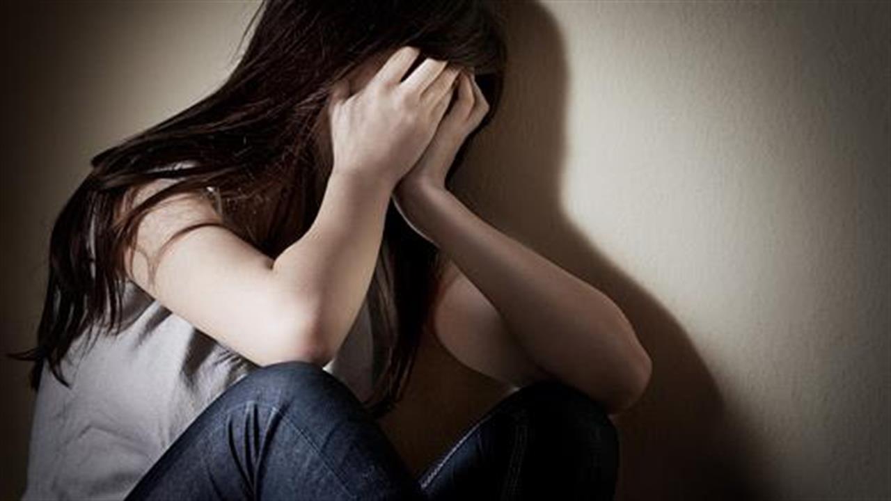 Πώς να εμποδίσετε τον κίνδυνο κατάθλιψης στην εφηβεία