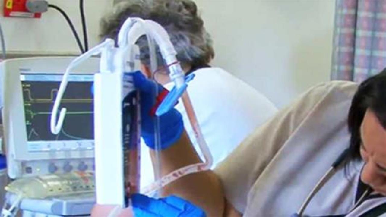 Νοσηλευτές με “μπλοκάκι” θα προσλάβει το υπουργείο Υγείας για τις μονάδες εντατικής θεραπείας