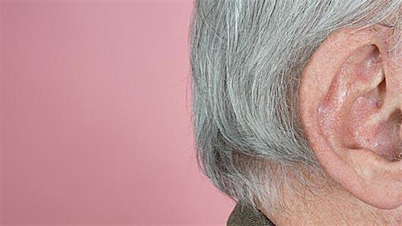 Καθώς εξασθενεί η ακοή μπορεί να αυξηθεί ο κίνδυνος άνοιας
