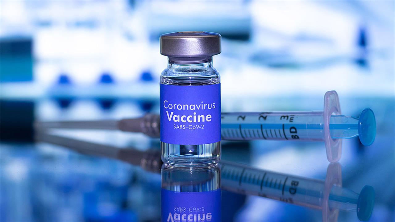 ΕΚΠΑ: Πόσο διαρκεί η προστασία που παρέχουν τα εμβόλια κατά της CoViD-19