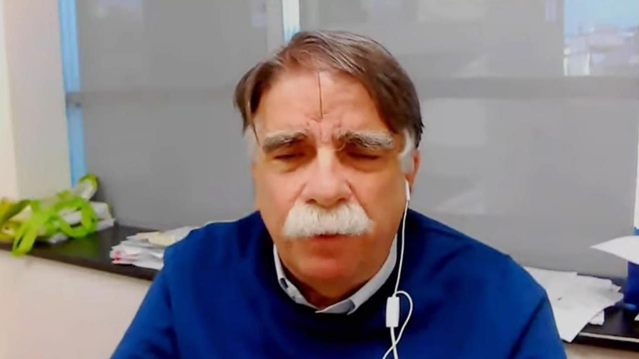 Καθηγητής Βατόπουλος: Γιατί βγήκε τώρα η σύσταση για το AstraZeneca στους κάτω των 60 ετών