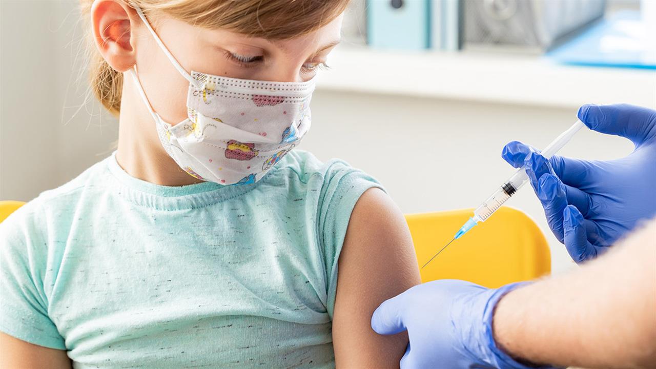Τι λένε οι ειδικοί για τον εμβολιασμό των παιδιών κατά της CoViD-19