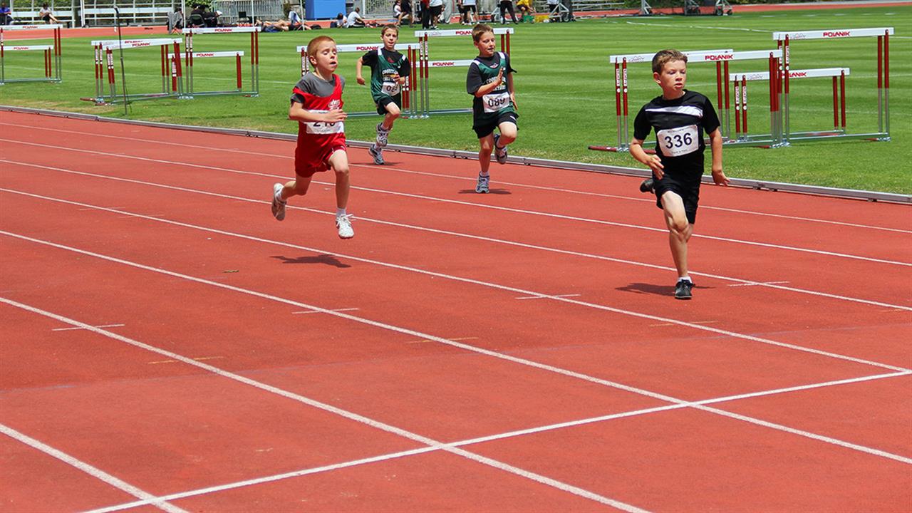Άθληση: ποιες είναι οι απαραίτητες εξετάσεις για παιδιά που αθλούνται;