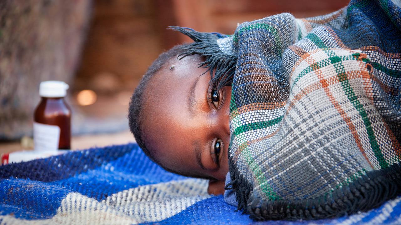 Ο ΠΟΥ συνιστά τη χρήση του πρώτου εμβολίου για την ελονοσία στα παιδιά που κινδυνεύουν