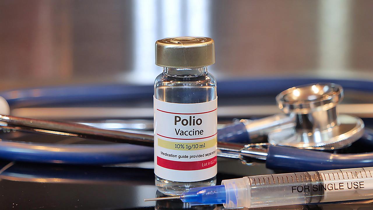 Βρετανία: Ξεκινά εκστρατεία εμβολιασμού κατά της πολιομυελίτιδας