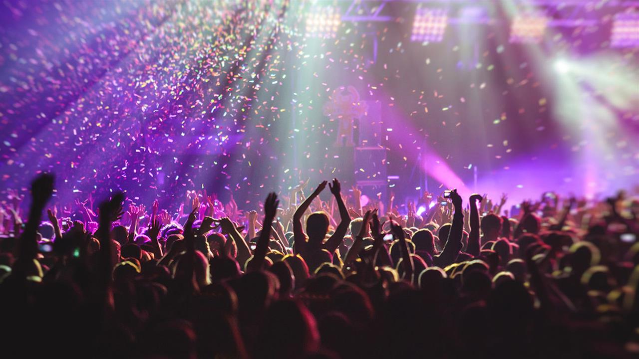 Η συνήθης κίνηση του πλήθους στις συναυλίες αυξάνει τον κίνδυνο εξάπλωσης των λοιμωδών νόσων [μελέτη]