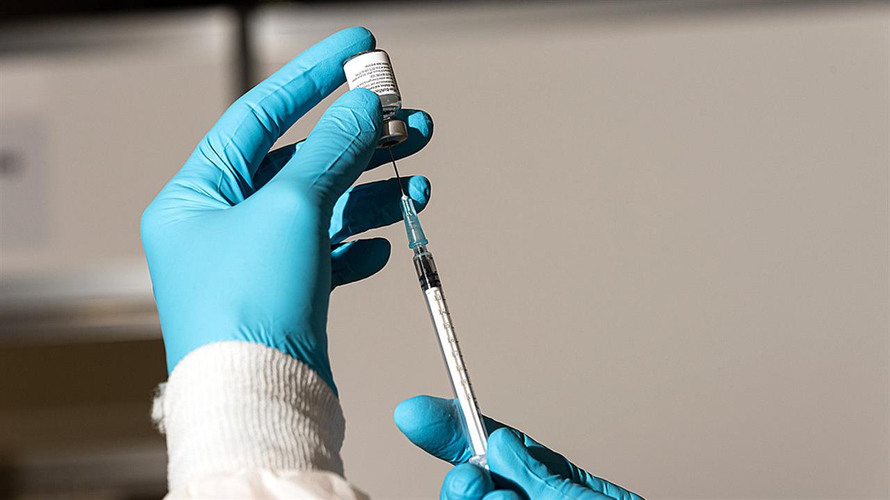 Moderna: μείωση τζίρου λόγω δυσχερειών στην προμήθεια εμβολίων