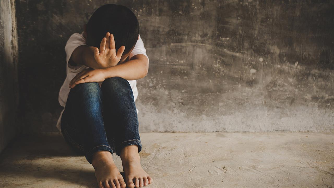 Σεξουαλική κακοποίηση: Πώς θα προστατεύσουμε τα παιδιά