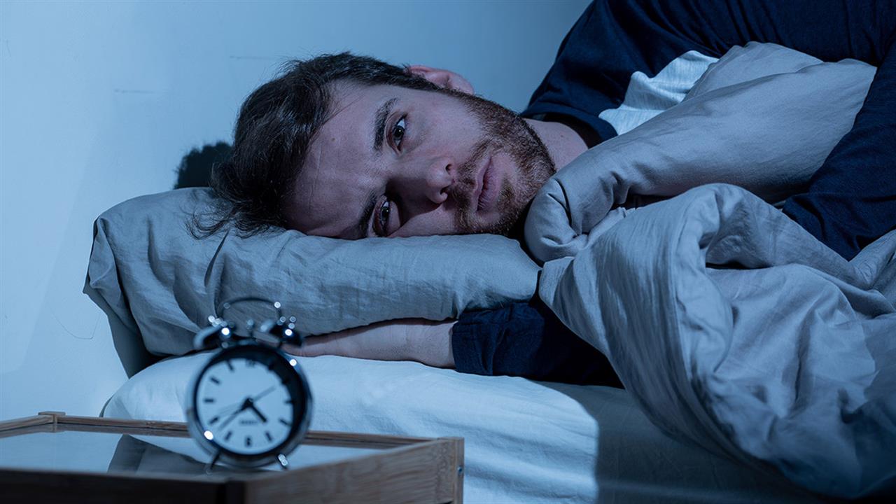 Βραδινό στρες: Πώς να μη χάσουμε τον ύπνο μας