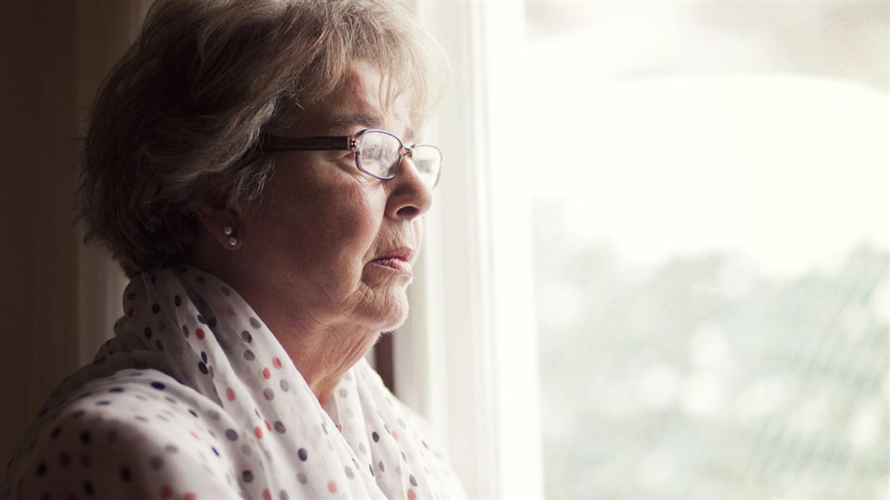 Alzheimer: Γιατί οι γυναίκες νοσούν συχνότερα από τους άνδρες