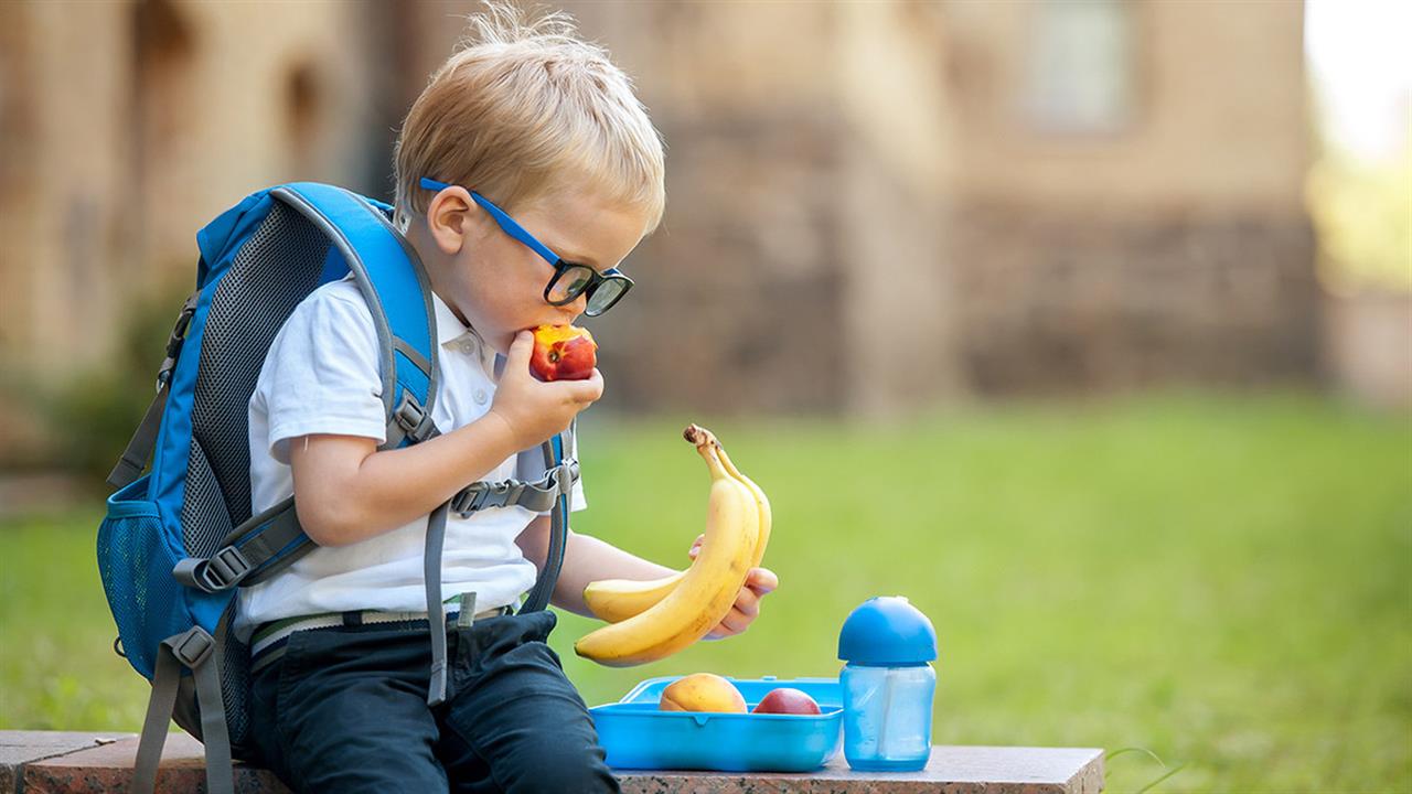 Τι προσφέρουν τα φρούτα και τα λαχανικά από την παιδική ηλικία