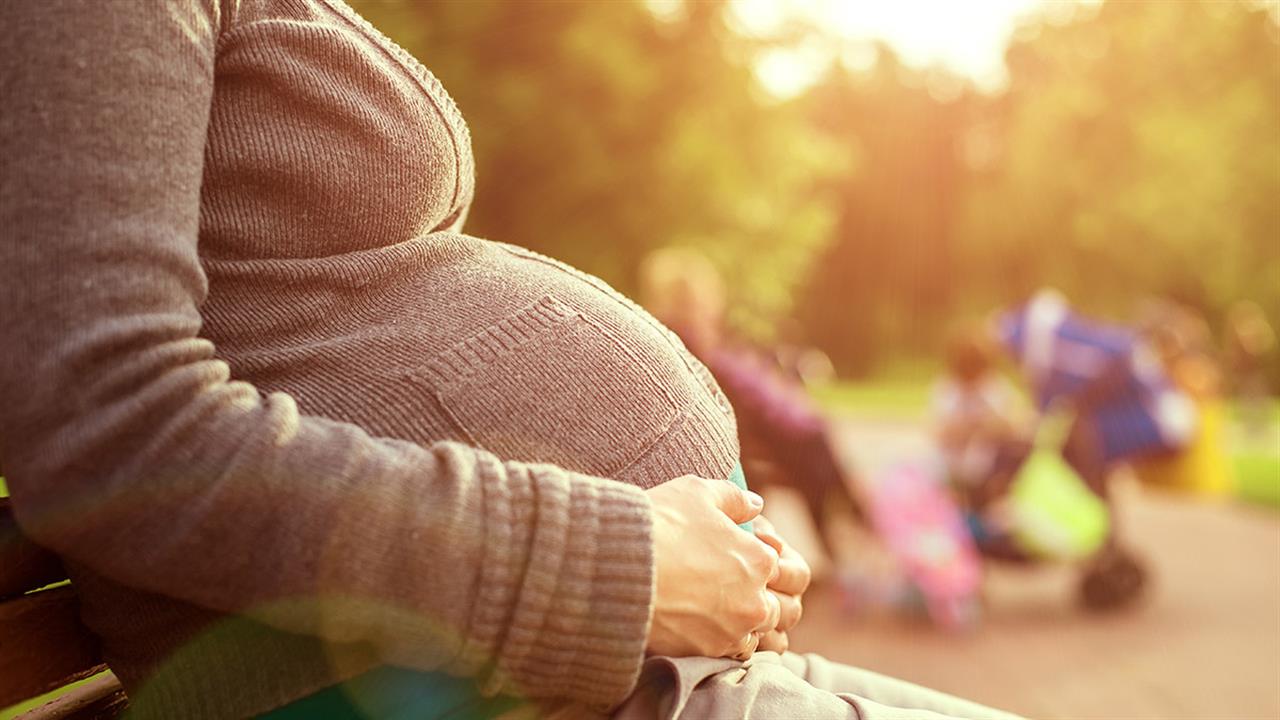 Γυναίκα με 2 μήτρες είναι έγκυος και στις δυο!