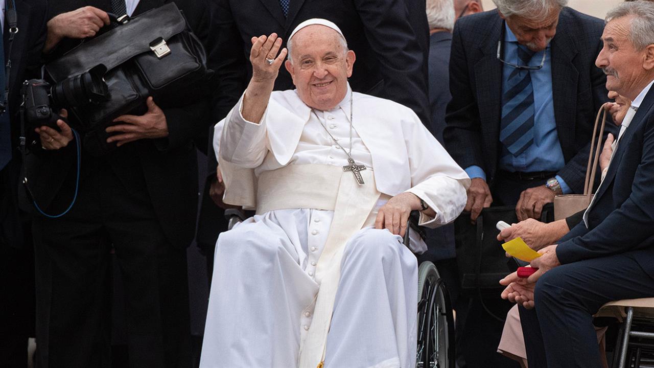 Ο Πάπας Φραγκίσκος έχει γρίπη και όχι πνευμονία