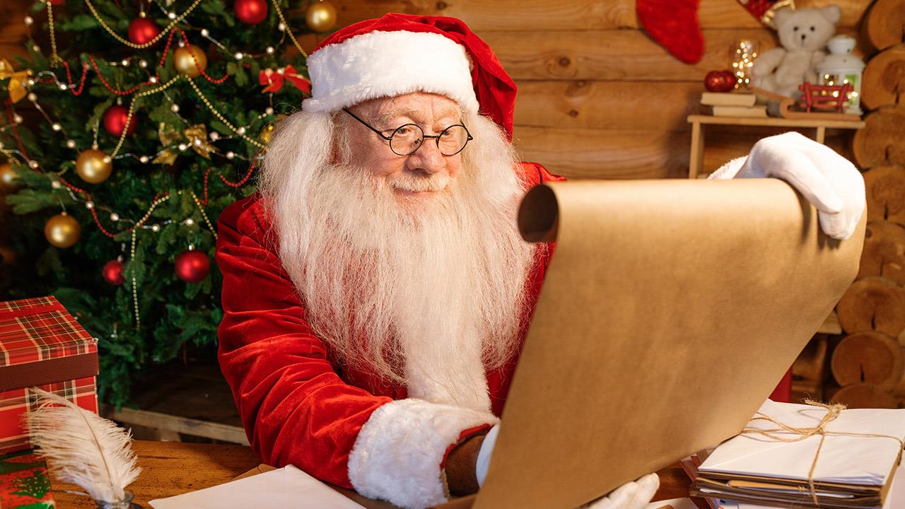 Πώς να μιλήσεις στο παιδί σου για τον Άγιο Βασίλη με τρόπο που καλλιεργεί φαντασία και όχι άγχος