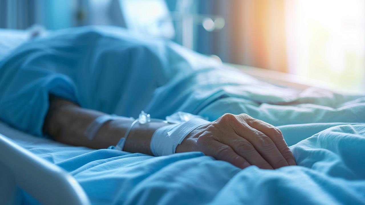 ECDC: Πόσο μείωσαν τις νοσηλείες σε άτομα άνω των 65 ετών οι εμβολιασμοί κατά γρίπης - CoViD [μελέτη]