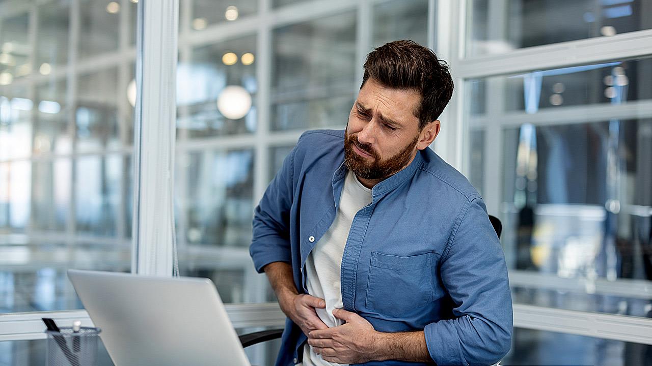 Καρκίνος παχέος εντέρου: Γιατί αυξάνεται στα άτομα κάτω των 50