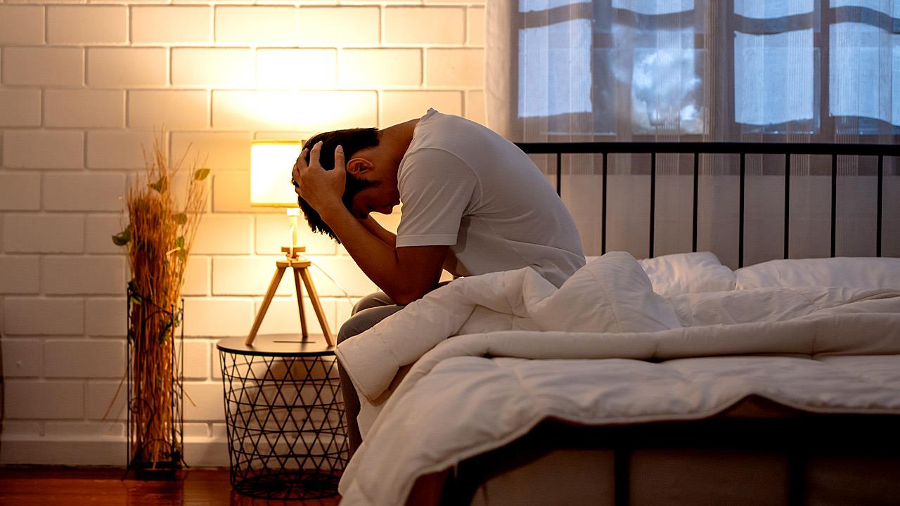 Αϋπνία :  Ποιες συνήθειες μας κλέβουν ώρες ύπνου