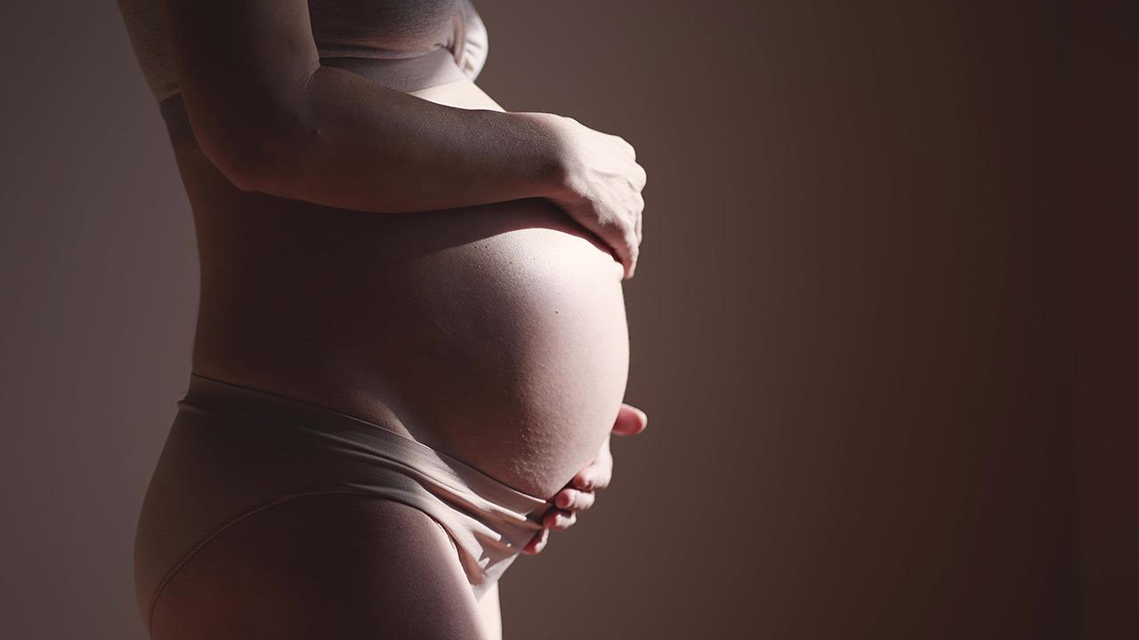 Το στρες στην εγκυμοσύνη δεν μένει στη μητέρα - Γράφει την πρώτη σελίδα της ζωής του παιδιού