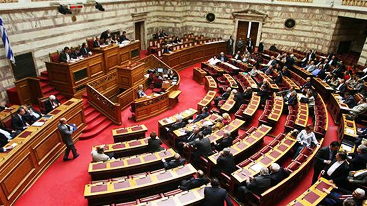 Υψηλοί τόνοι στη Βουλή κατά τη συζήτηση του νομοσχεδίου του υπουργείου Υγείας