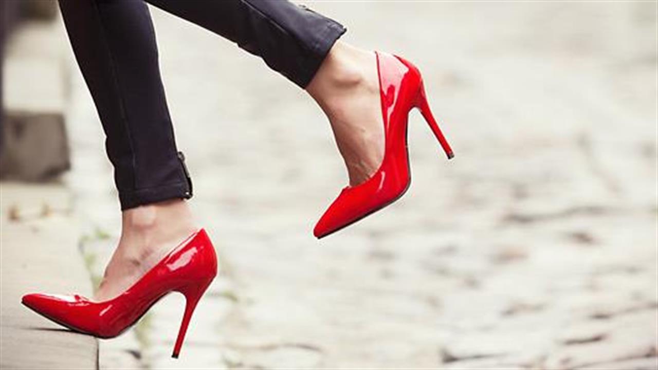 Με σύγχρονα στοιχεία, και μοντέρνες λεπτομέρειες, τα στιλέτο, παραμένουν αγαπημένα παπούτσια των γυναικών που θέλουν να τονίσουν τη θηλυκότητά τους και να αναδείξουν στο έπακρον τα πόδια τους.
