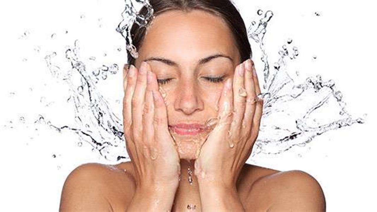 Πώς να πλύνετε σωστά το πρόσωπό σας