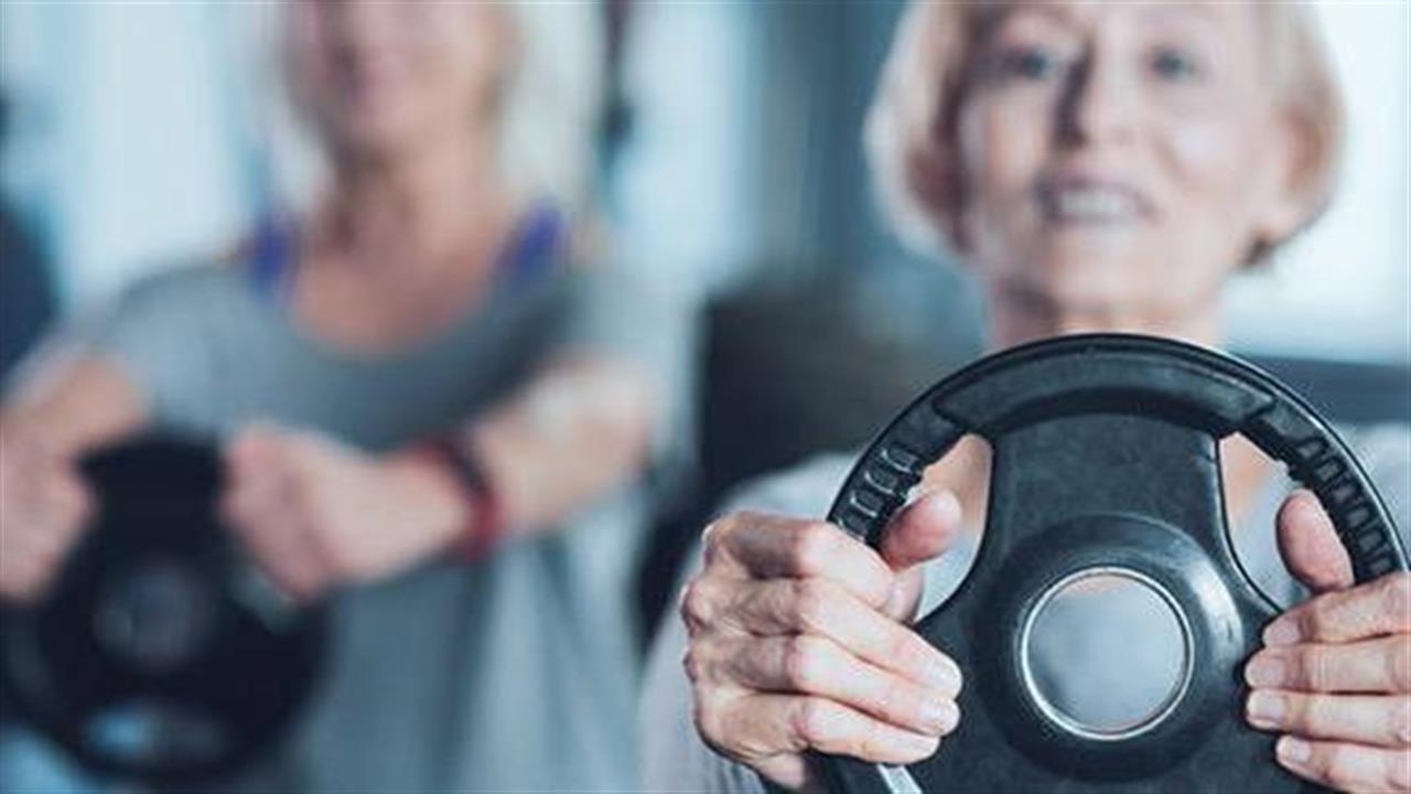 Ποιο είδος άσκησης προστατεύει την υγεία των οστών παχύσαρκων ηλικιωμένων;