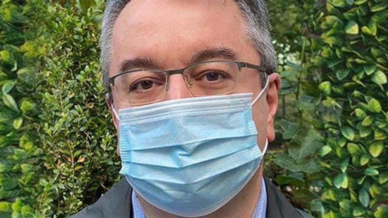 Ηλίας Μόσιαλος: Το εμβόλιο της Pfizer επιτρέπει σκέψεις για επιστροφή στην κανονικότητα
