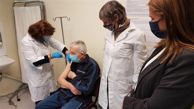 Εμβολιασμός ασθενών και προσωπικού Μονάδων Ψυχοκοινωνικής Αποκατάστασης