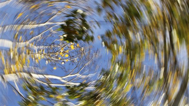 ‘Ιλιγγος: Συμπτώματα και Οδηγίες αντιμετώπισης