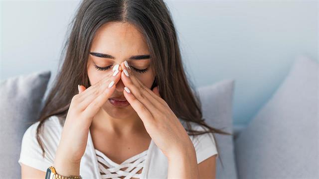 Μπορεί η χρόνια ιγμορίτιδα να επηρεάσει την υγεία του εγκεφάλου;