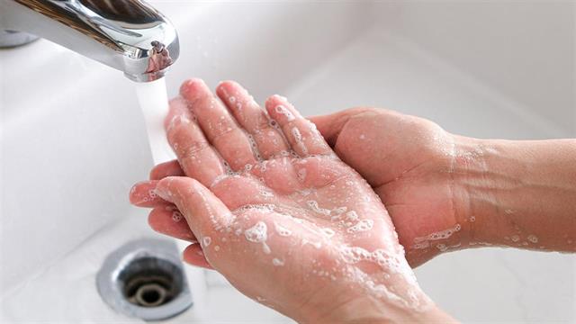 Μόνο 1 στους 3 εφήβους έχει κατάλληλη υγιεινή χεριών