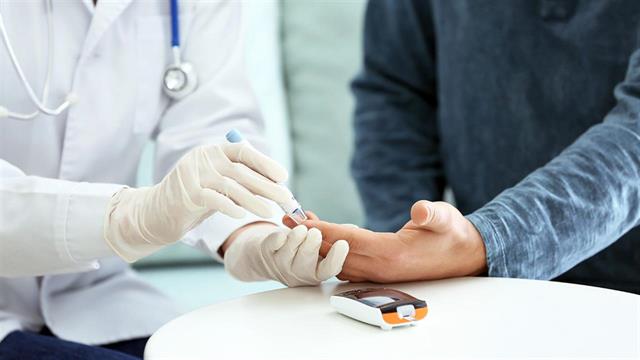 Μόνο το 4,6% των ανθρώπων με διαβήτη λαμβάνουν επαρκείς θεραπείες σε 55 χώρες