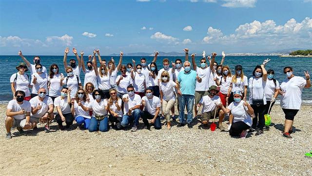 Η ομάδα εθελοντισμού της MSD οργάνωσε εθελοντική δράση καθαρισμού της παραλίας του Αλίμου