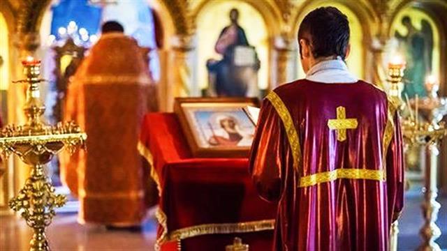 Η Ιερά Σύνοδος της Εκκλησίας της Ελλάδος για τα τσιπάκια και τις φήμες κατά των εμβολίων - 12 ερωτήσεις και απαντήσεις