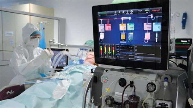 Έρευνα: Το 0,001% εμβολιασμένων που κόλλησε κορωνοϊό έχασε τη ζωή του