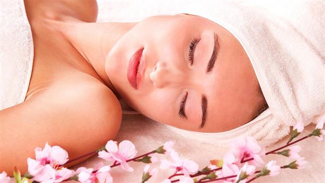 Λαμπερό δέρμα στο… πιάτο σας!