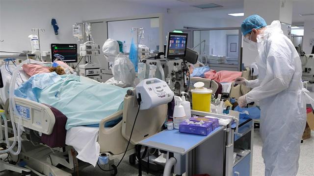 Τοποθέτηση σε πρηνή θέση ασθενών με αναπνευστική ανεπάρκεια λόγω COVID-19