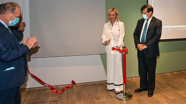 Δωρεά διαδραστικού αμφιθεάτρου στη Φαρμακευτική Σχολή του ΕΚΠΑ