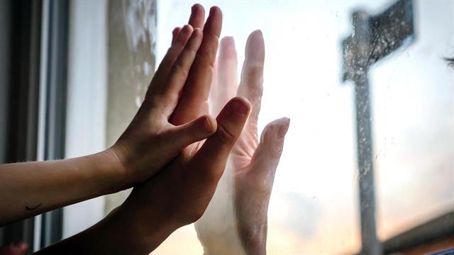 53,2 εκατομμύρια επιπλέον περιπτώσεις μείζονος καταθλιπτικής συνδρομής παγκοσμίως λόγω της πανδημίας