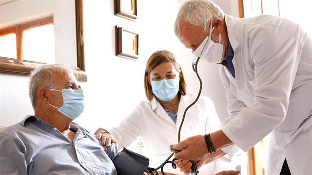 Τι σχεδιάζει το υπουργείο Υγείας για την κατ’ οίκον νοσηλεία - Τι αναφέρεται σε απόφαση της Μίνας Γκάγκα