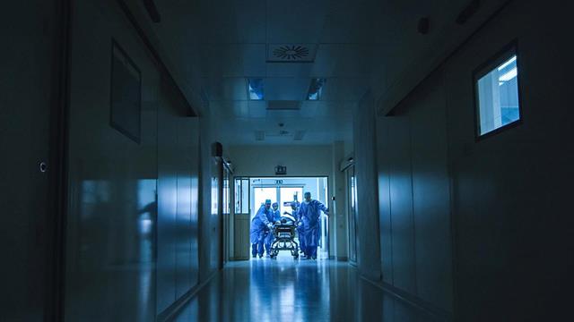 Νοσοκομειακοί γιατροί Θεσσαλονίκης: Κατ ευφημισμόν κλίνες ΜΕΘ - Δυσθεώρητη θνητότητα