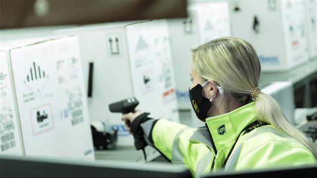 Η UPS παρέδωσε διεθνώς περισσότερα από 1 δισ. εμβόλια κατά της COVID-19