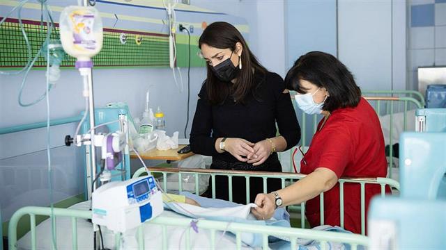 Μίνα Γκάγκα- Δόμνα Μιχαηλίδου: Κοντά στα εγκαταλελειμμένα παιδιά