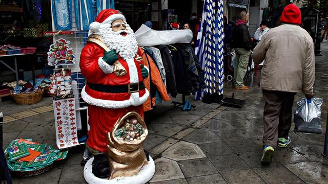 Σκληρό αντίο από το 2021, με 40.560 κρούσματα:  15.946 θάνατοι από την αρχή του έτους -  146.610 νέες λοιμώξεις από τα Χριστούγεννα