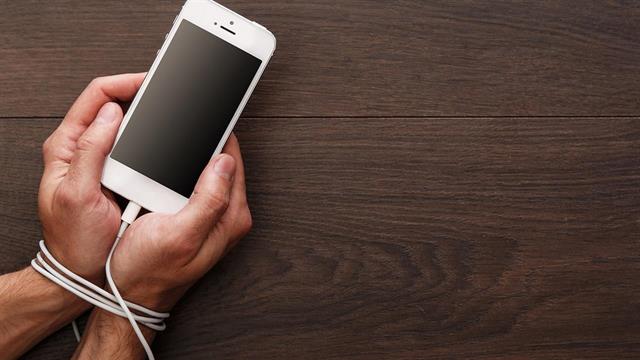 Εθισμός στο τηλέφωνο: Όσα πρέπει να γνωρίζετε