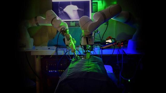 Eνα βήμα πιο κοντά στις εγχειρήσεις αποκλειστικά από ρομπότ