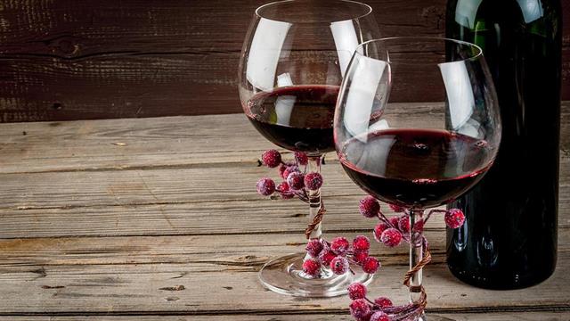 Το κόκκινο κρασί και τα μούρα ενδεχομένως επιβραδύνουν την εξέλιξη της νόσου του Πάρκινσον